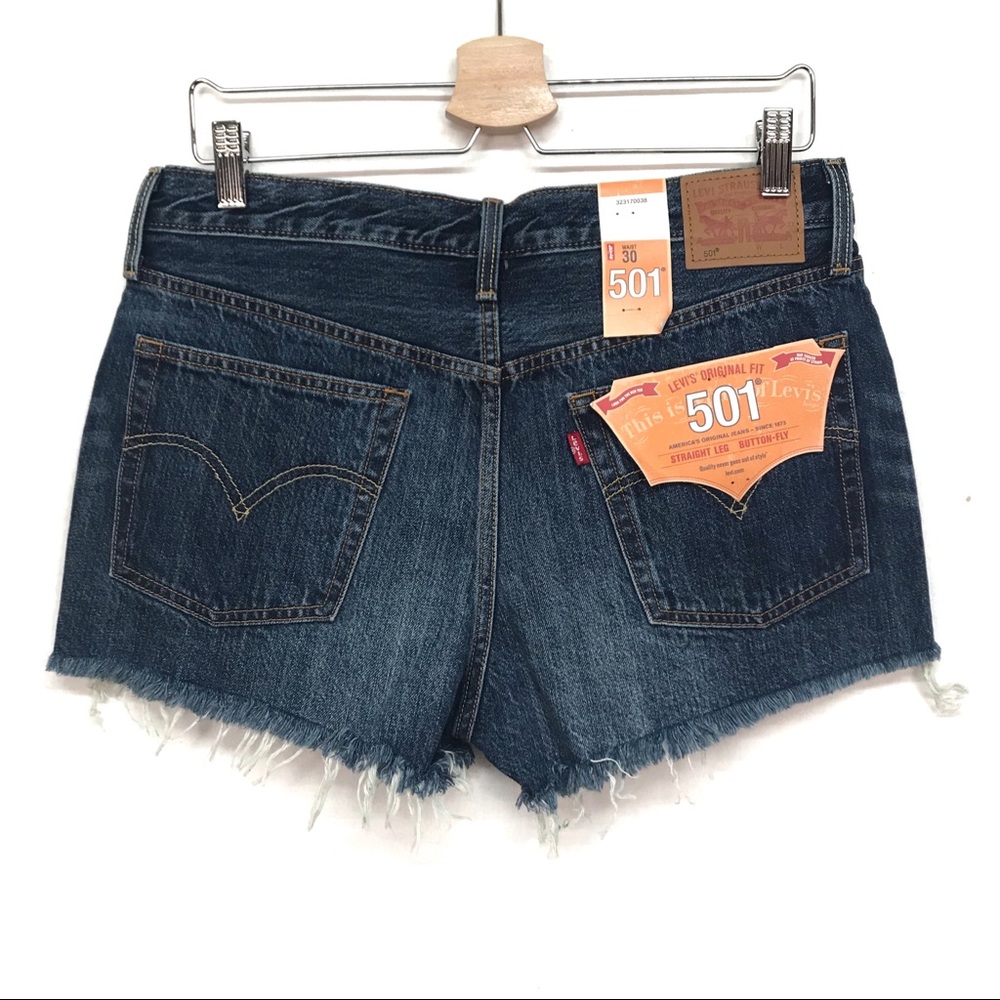 Levi’s 501 High Rise Cutoff Denim Shorts tags are no longer on. - Picture 2 of 8